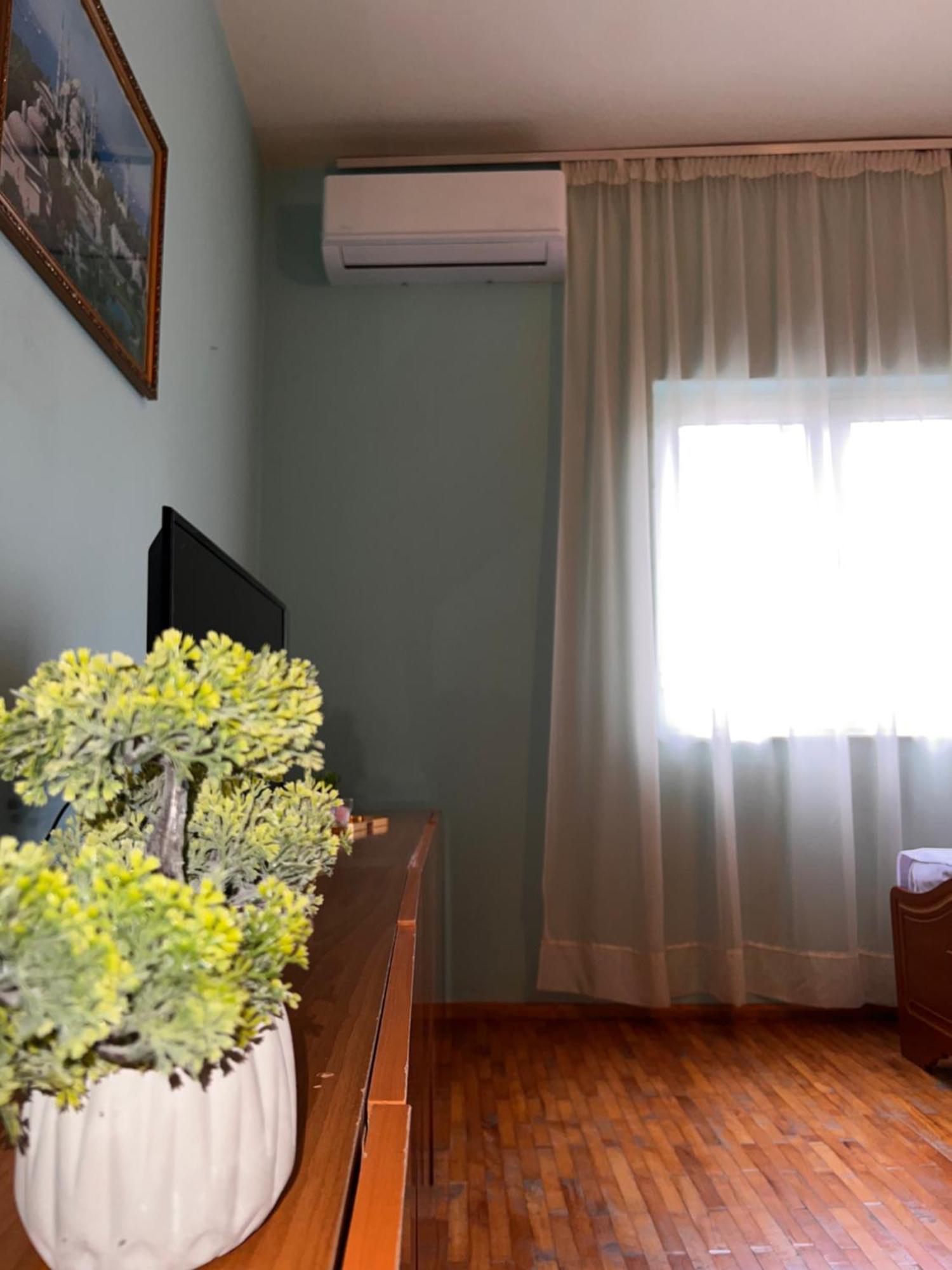 Berat Private Room In Haxhialiu Villa المظهر الخارجي الصورة